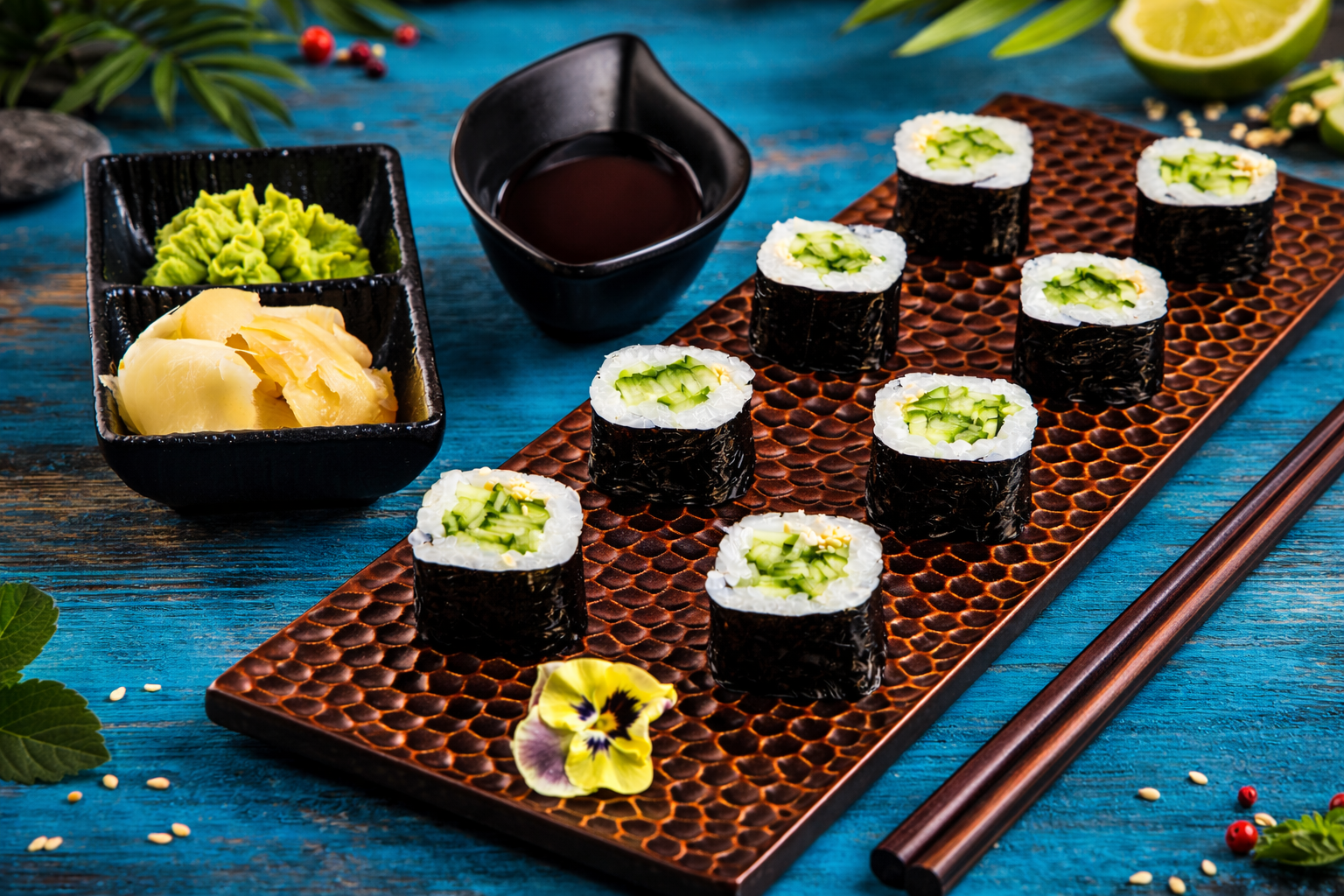 Ролл с огурцом